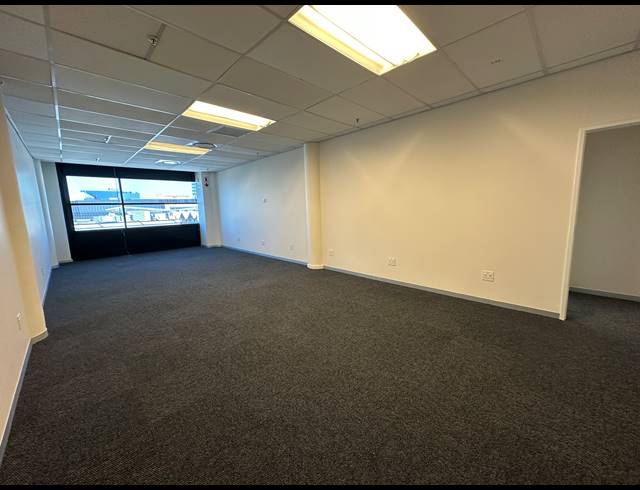 222M² OFFICE TO LET IN SANDTON CENTRAL